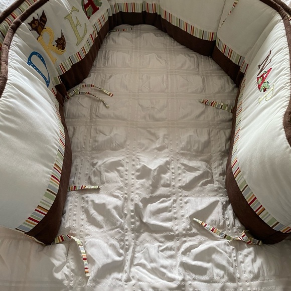 Nice crib set - Picture 6 of 6